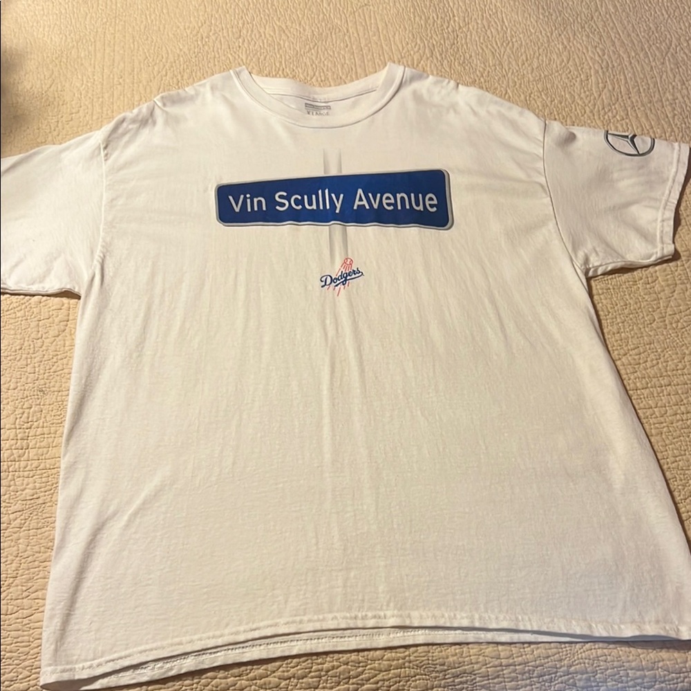 Dodgers Collectible White Vin Scully Avenue T-Shirt
